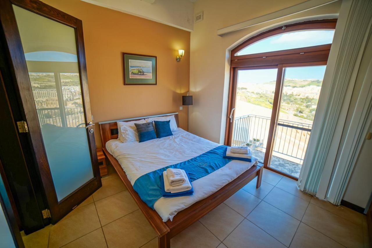 Harbour Views Duplex Maisonette With Jacuzzi Hot Tub Mgarr Exterior photo