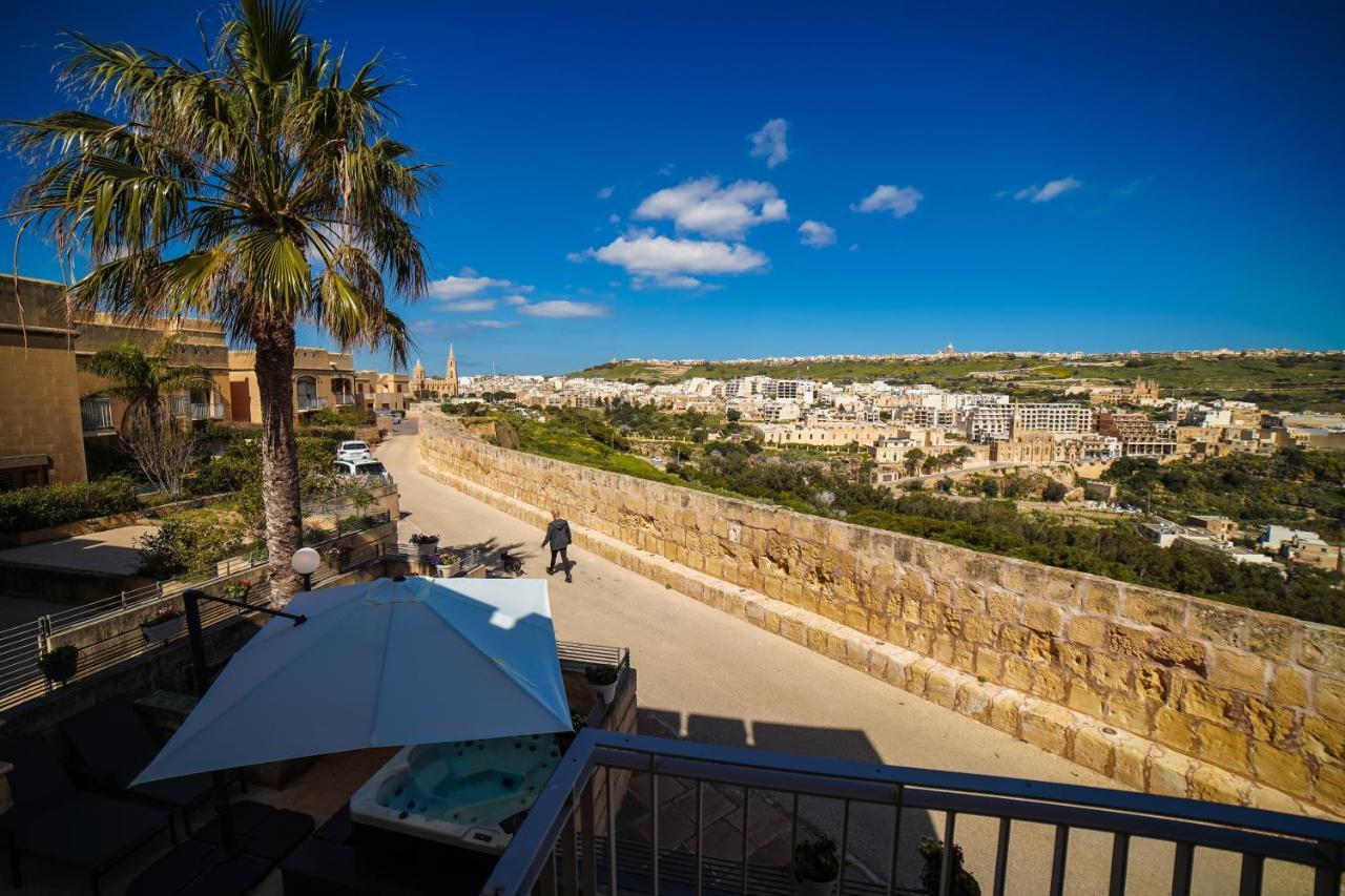 Harbour Views Duplex Maisonette With Jacuzzi Hot Tub Mgarr Exterior photo
