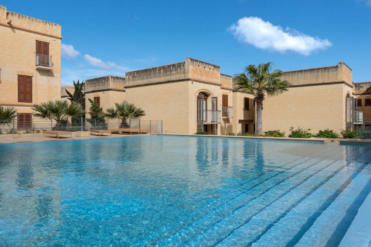 Harbour Views Duplex Maisonette With Jacuzzi Hot Tub Mgarr Exterior photo